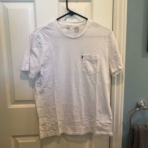 Men's Levi's Basic White Pocket Tee